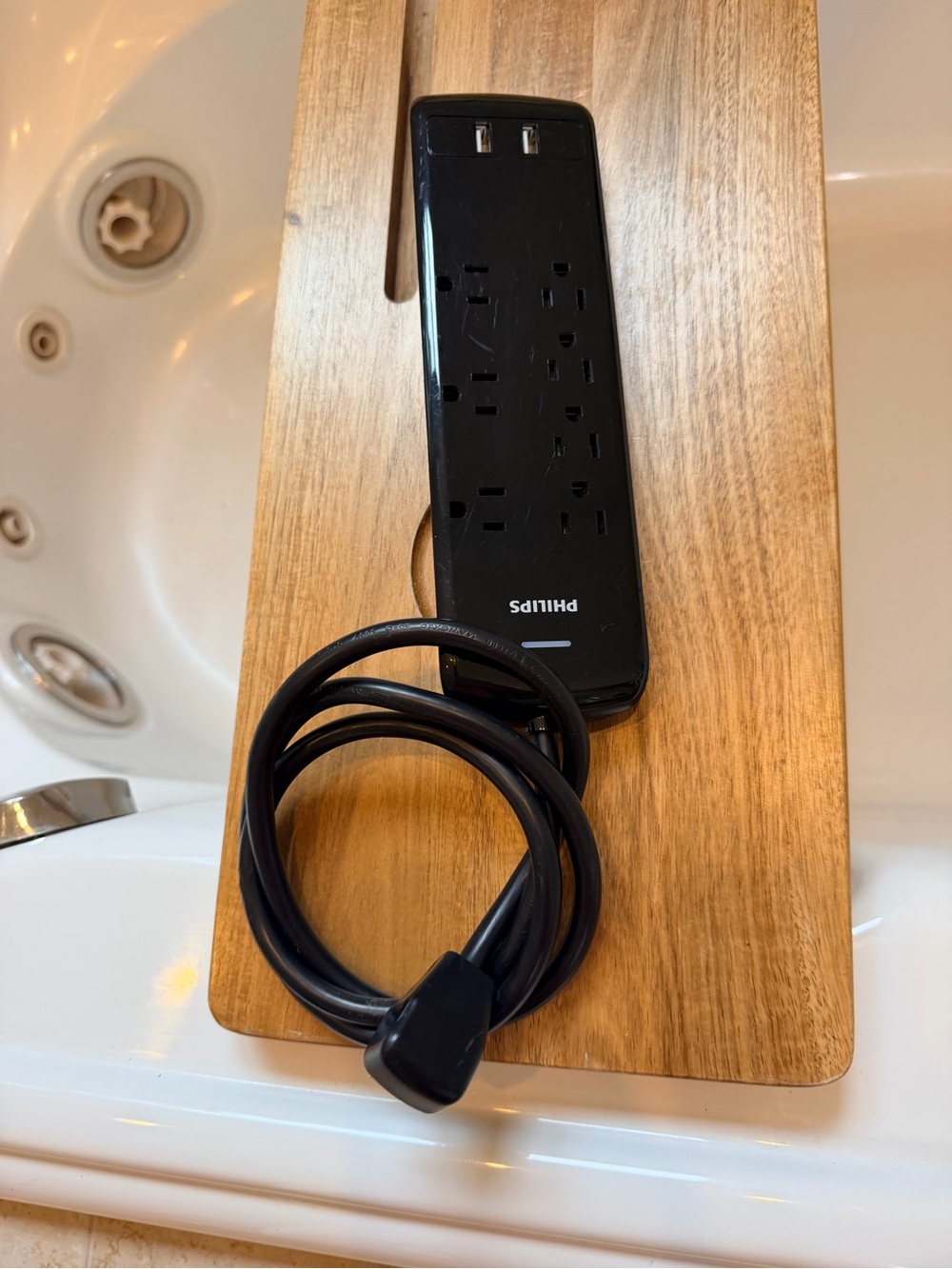 Philips Black Power Strip with Dual USB and Multiple Outlets 4’
